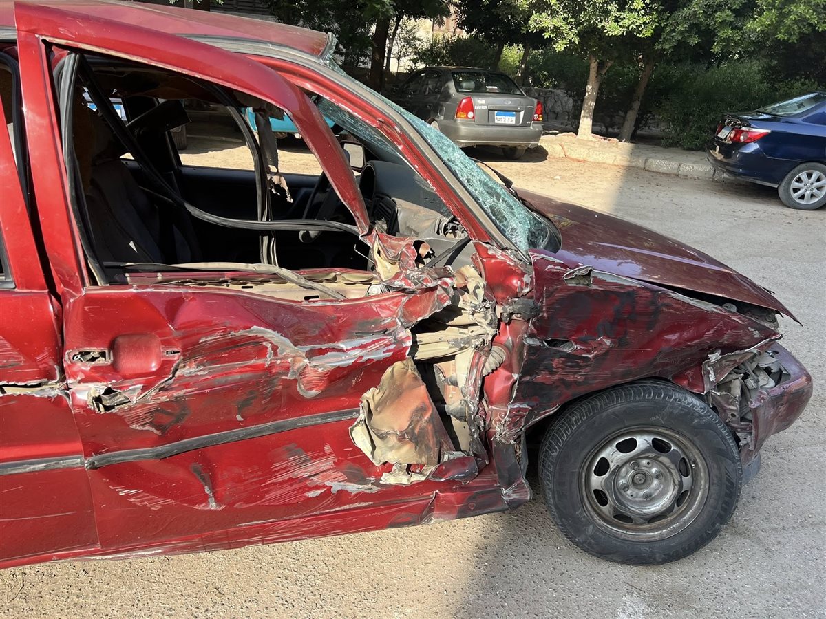 سيارة نجل المخرج عمرو عابدين بعد الحادث