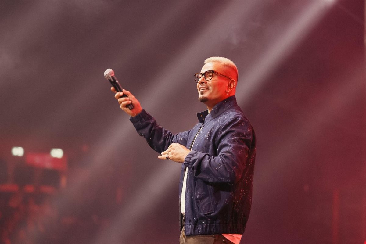 عمرو دياب خلال الحفل&nbsp;