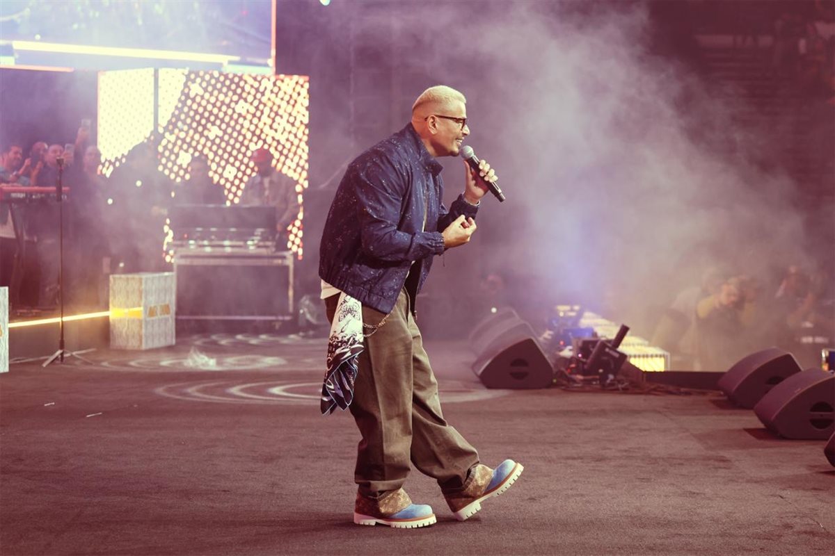 عمرو دياب خلال الحفل&nbsp;