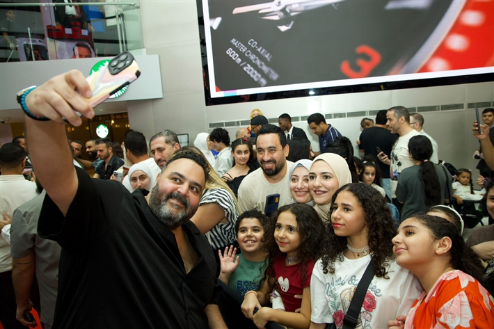محمد إمام وشيكو يفتتحان العرض الخاص لفيلم صقر وكناريا
