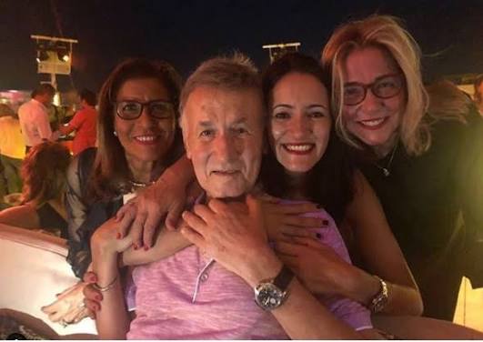 عزت أبو عوف وأخواته