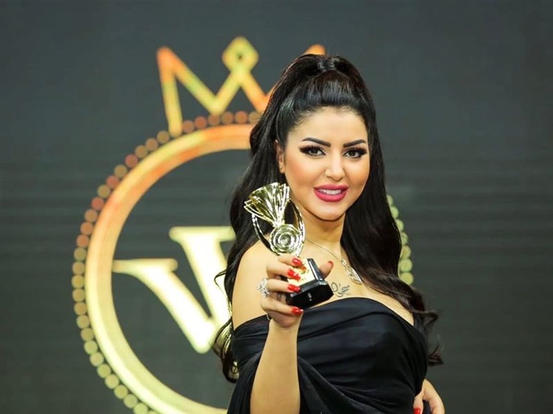 إيناس النجار
