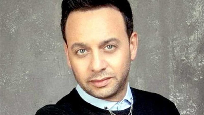 مصطفى قمر