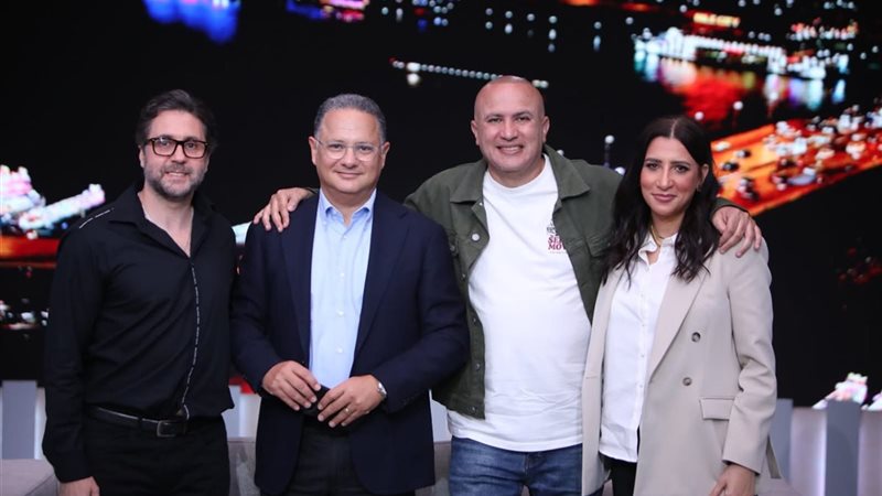 أبطال و صناع مسلسل