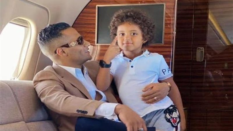 محمد رمضان و ابنه