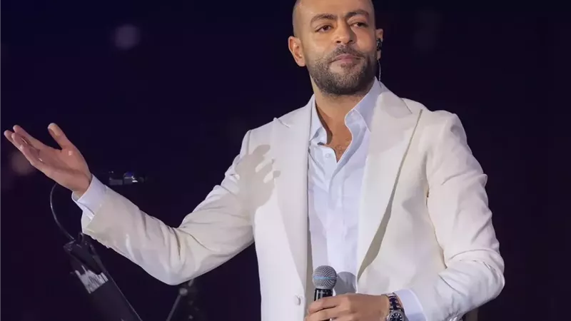تامر عاشور