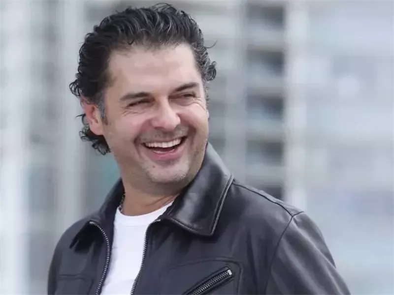 الفنان اللبناني راغب