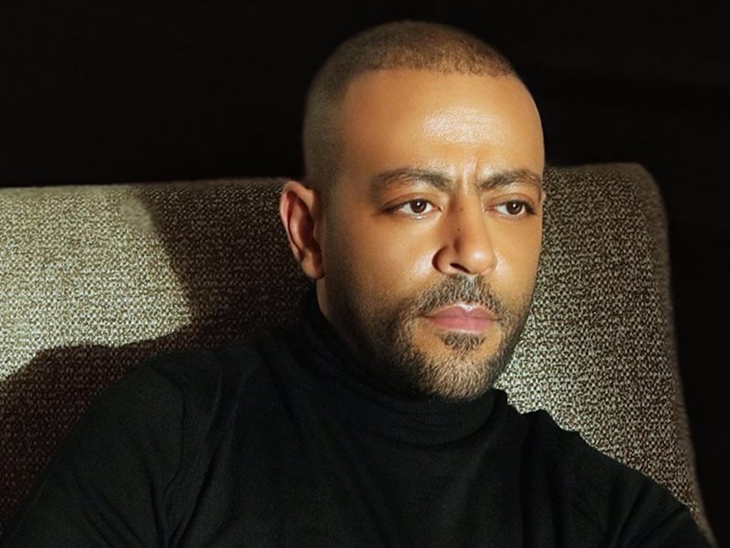 تامر عاشور