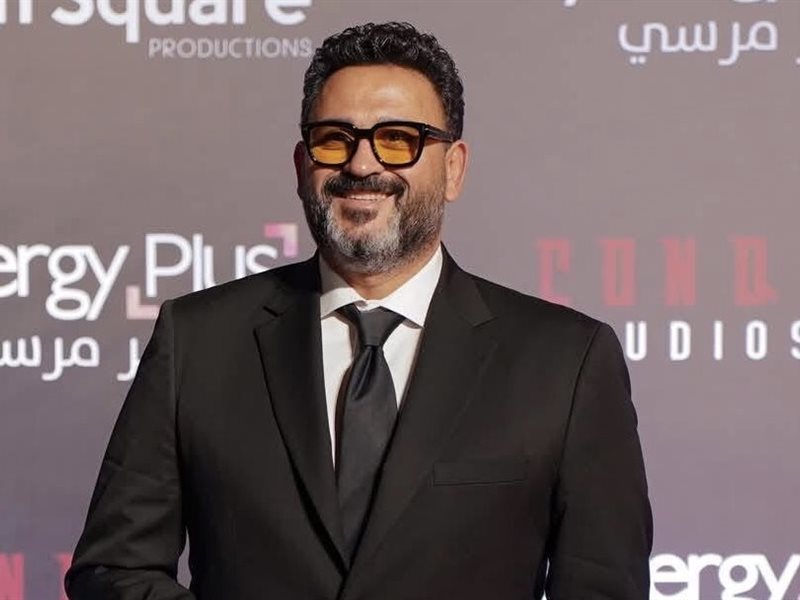 أكرم حسني