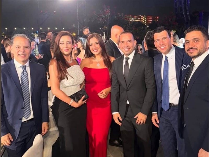 نجوم الفن في حفل