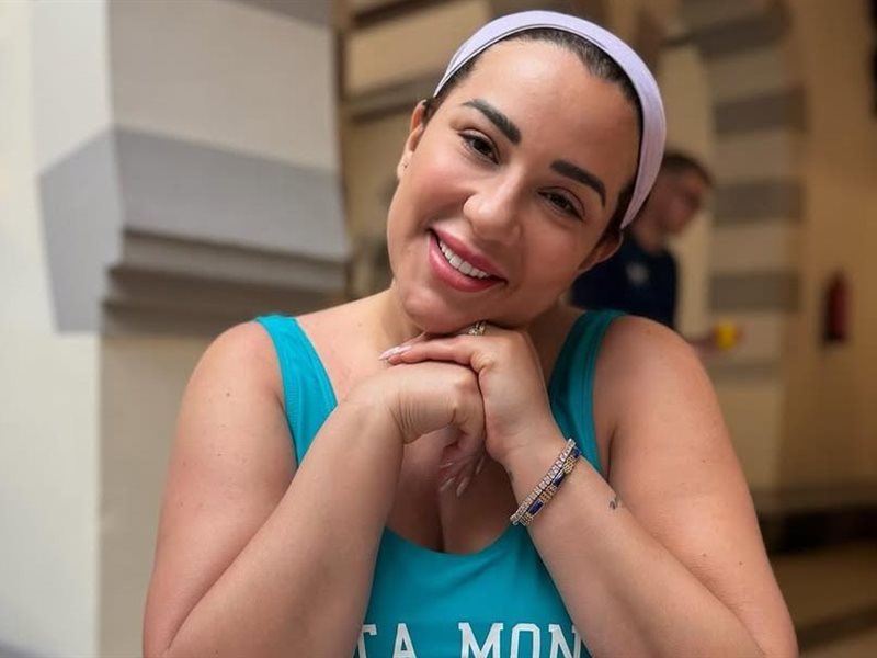 اسما شريف منير