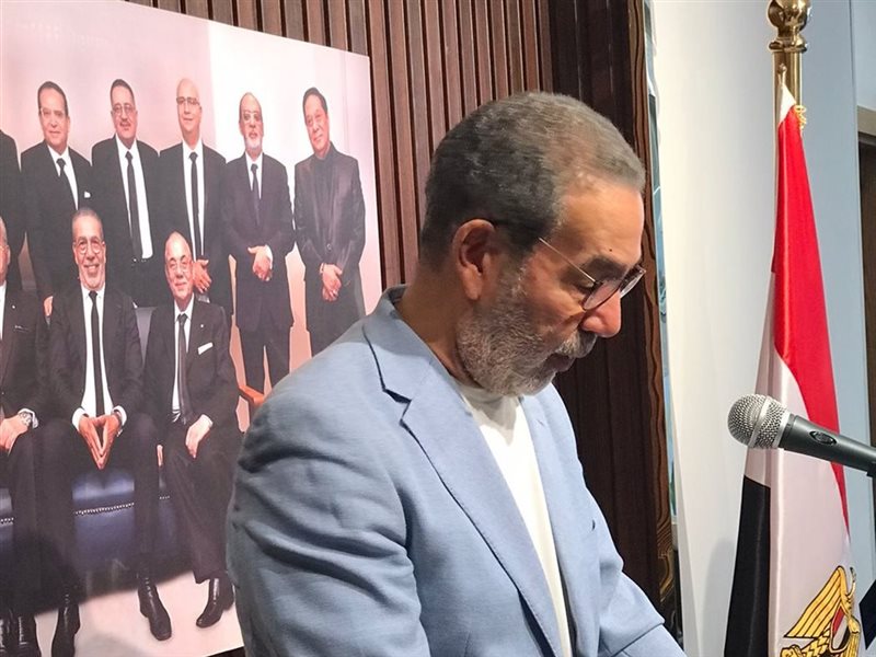مدحت العدل