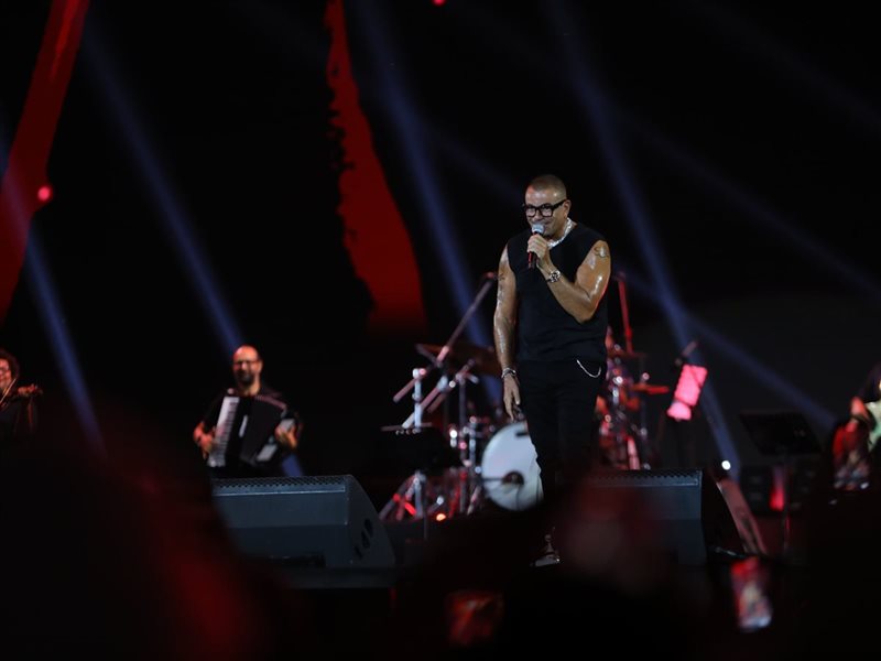 عمرو دياب حفل مهرجان
