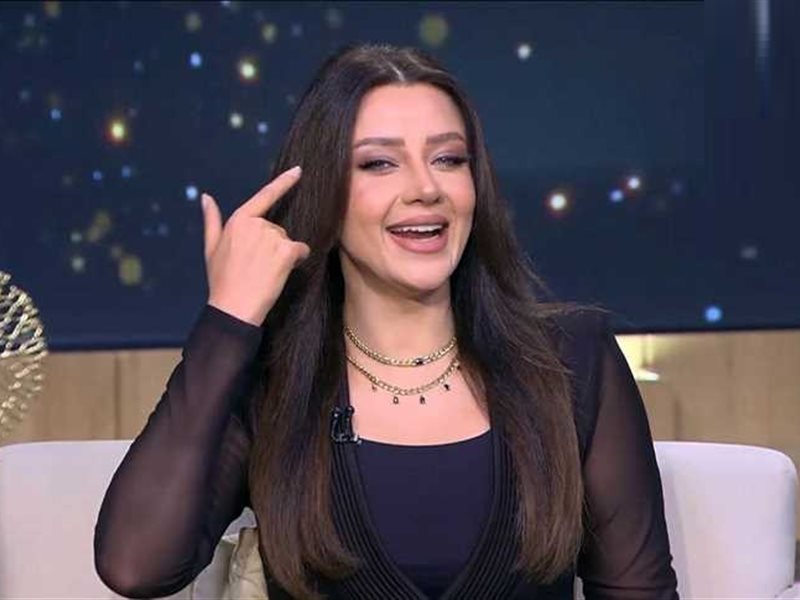 الإعلامية رضوى الشربيني