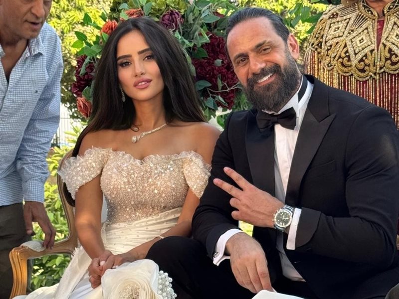 ورد وشوكولاتة