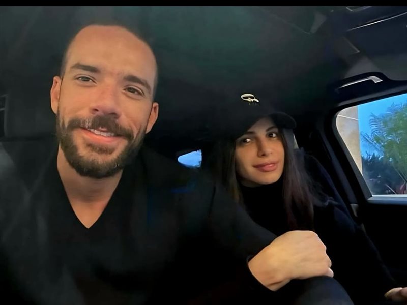 أمال ماهر وعلي محجوب 