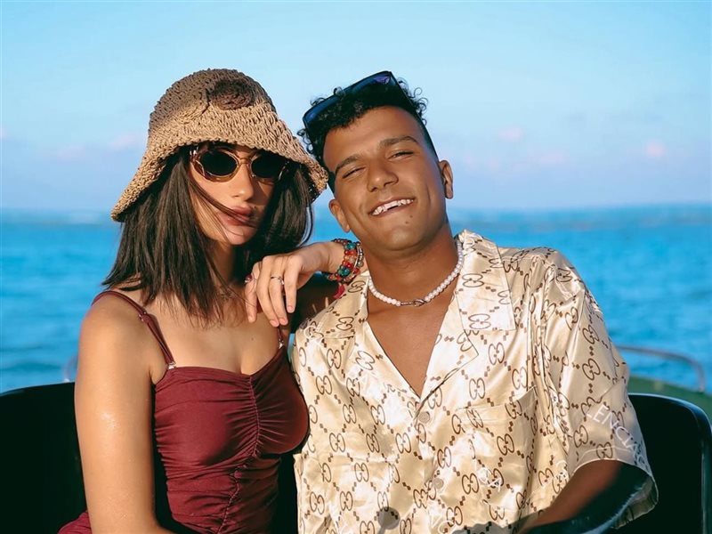 باكية.. جهاد أحمد تعلن انفصالها رسميًا عن مؤدي المهرجانات عصام صاصا