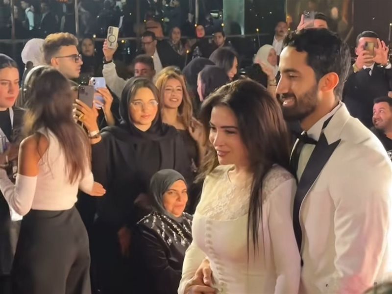 مي عز الدين وأحمد