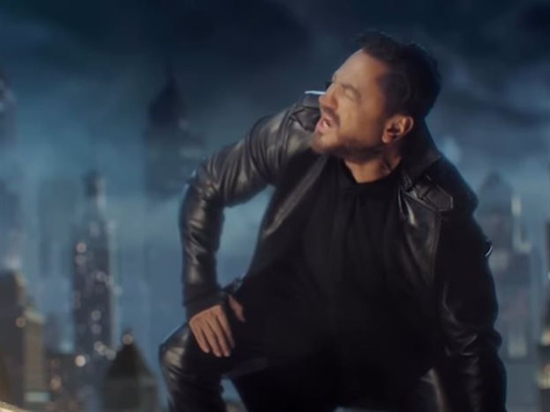 تامر حسني يعود من جديد برفقة أسماء جلال بعد أزمته الصحية 