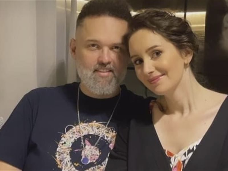 محمد محمود عبد العزيز وزوجته