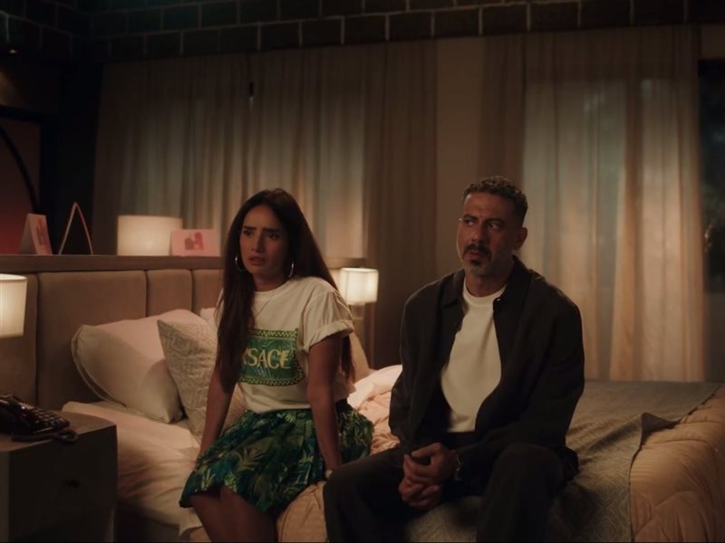 ورد وشكولاتة