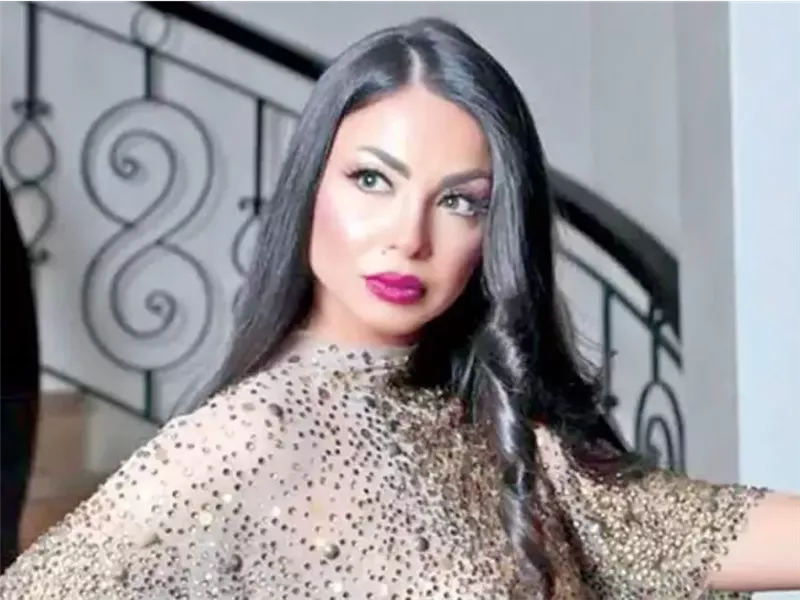 دوللي شاهين