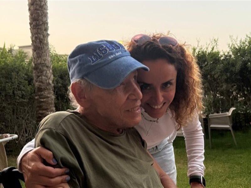 علا رشدي ووالدها