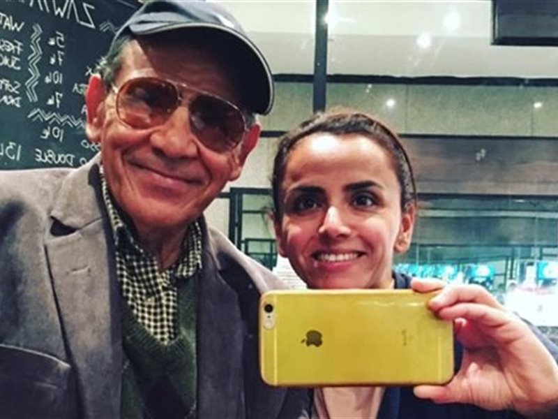 علا رشدي ووالدها الراحل