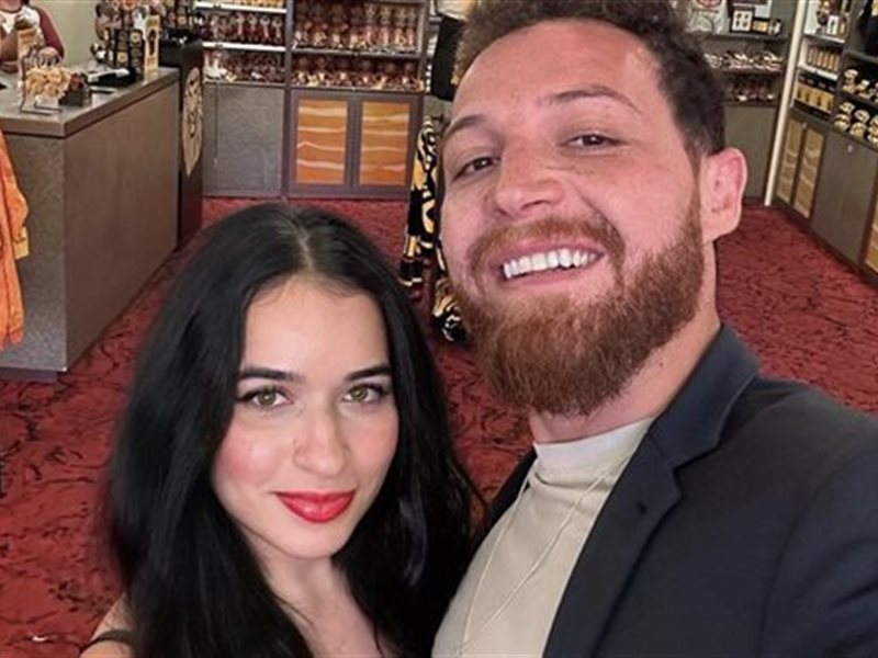 محمود حجازي وزوجته