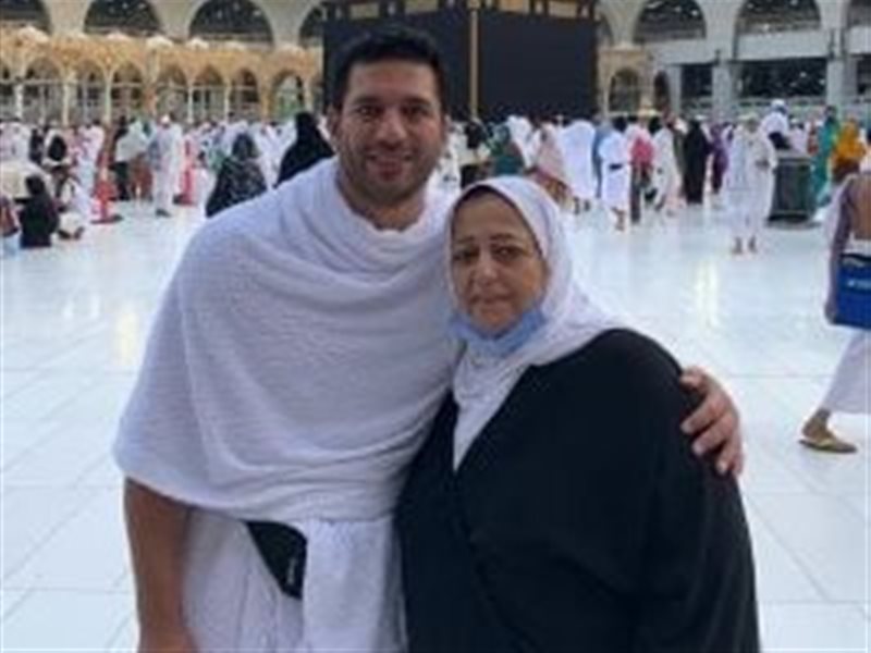 حسن الرداد ووالدته