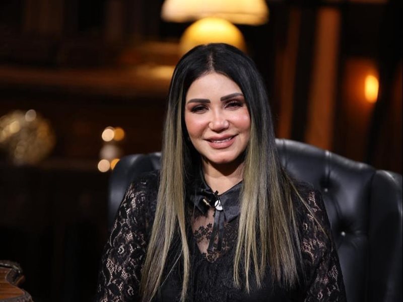 إيناس عز الدين