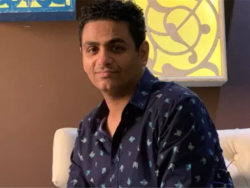 المؤلف محمد صلاح العزب