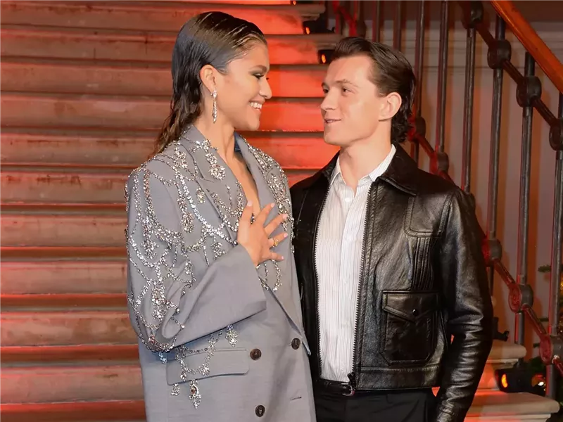 زيندايا وتوم هولاند