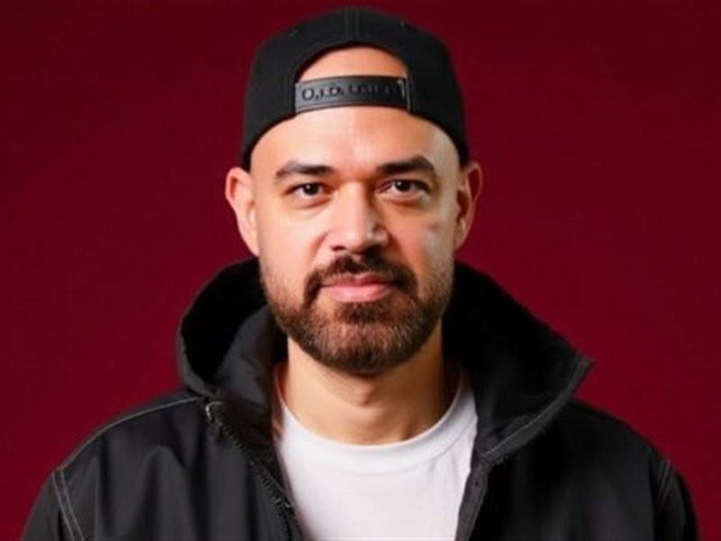 الشاعر خالد تاج الدين 