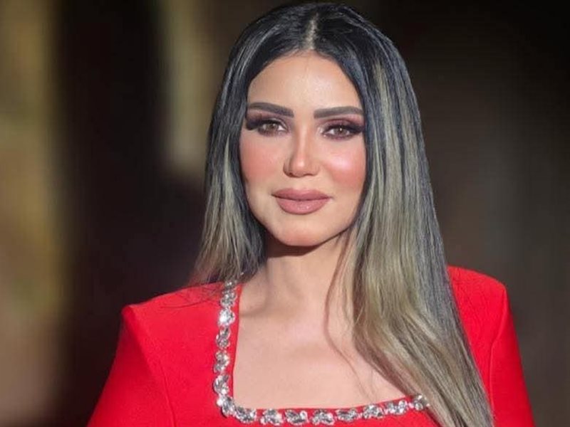 إيناس عز الدين 