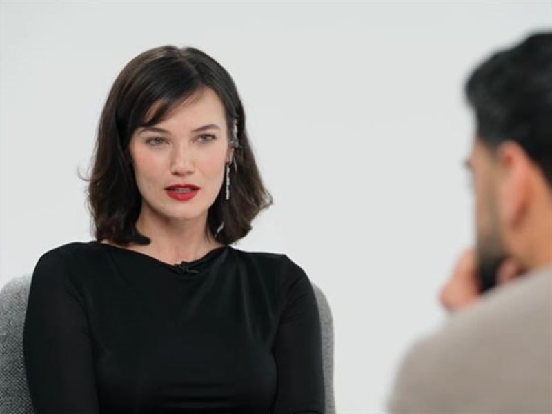 بينار دينيز وأنس بوخش