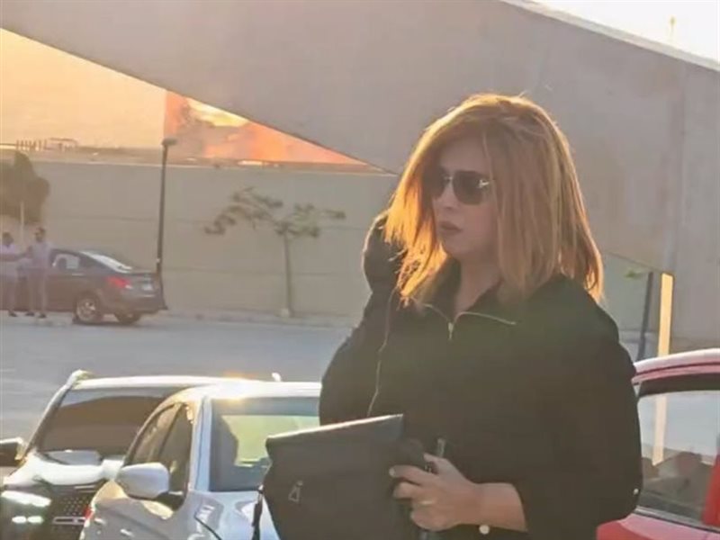 الشيخ محمود ياسين التهامي ومنى عبد الغني ووفاء مكي أولى الحضور في عزاء هاني شاكر