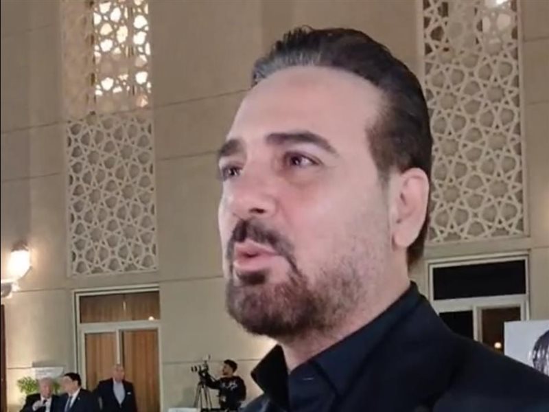 النجم اللبناني وائل جسار بملامح حزينة في عزاء الفنان الراحل هاني شاكر: 