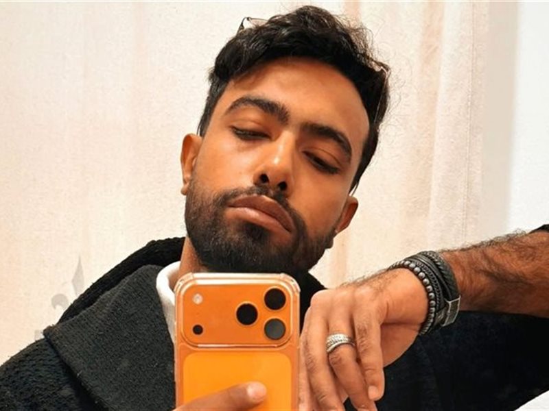  الفنان الشاب محمد حسن الجندي