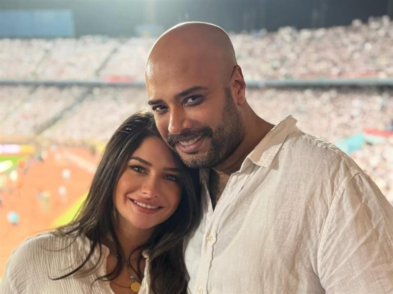 حاتم صلاح وزوجته