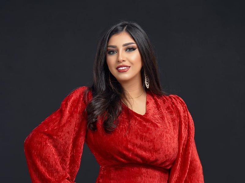 إيمان عبد العزيز