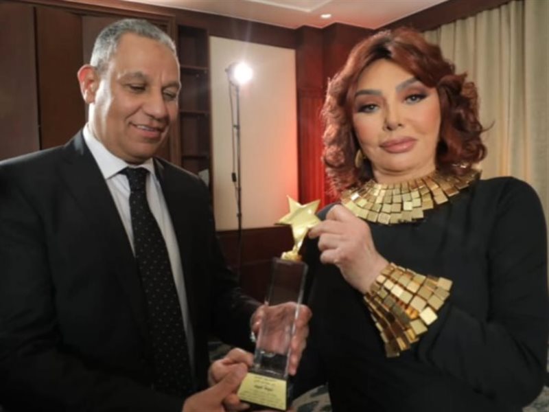 نبيلة عبيد
