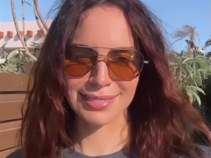 الفنانة آمال ماهر