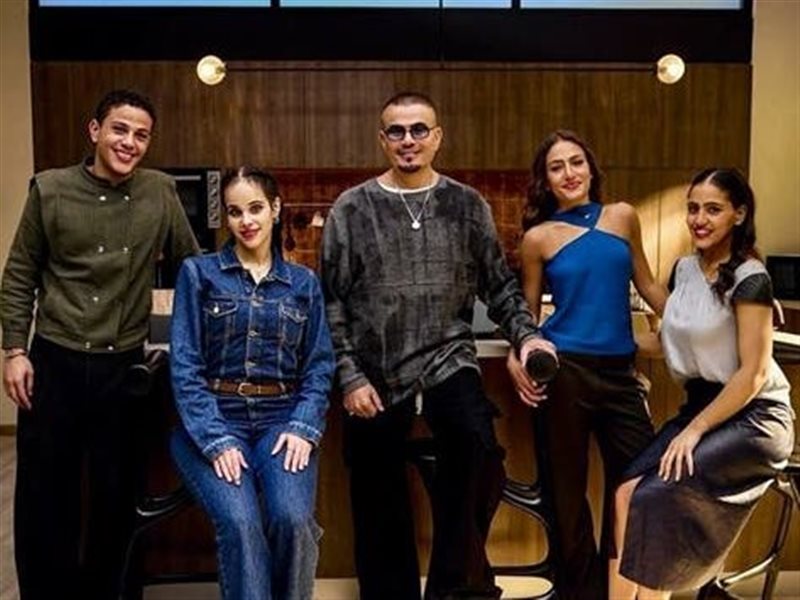 عمرو دياب وأبنائه 