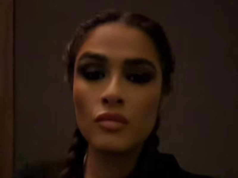 ياسمين عبد العزيز 