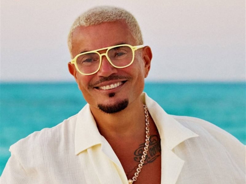 الفنان عمرو دياب 