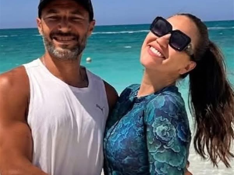 محمد المرسي ومي فاروق
