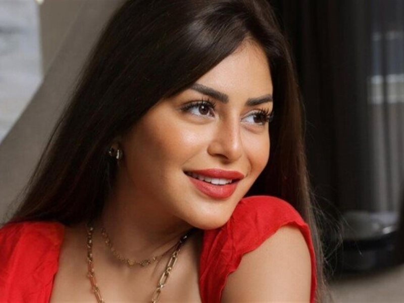 منة فضالي
