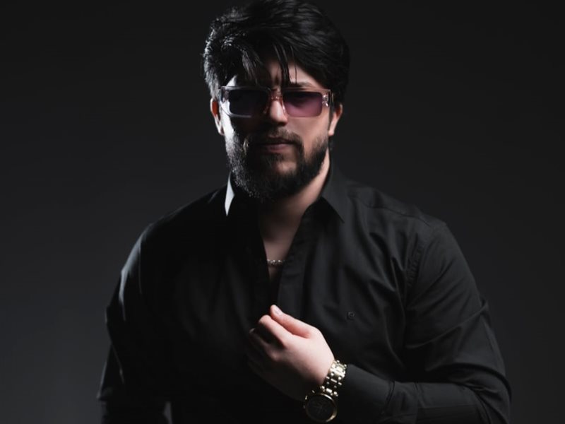 عباس ماجد