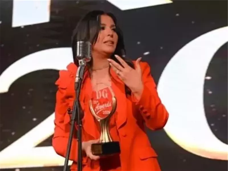 منى الشاذلي: جائزة أفضل برنامج من DG هي جايزة لكل زملائي وإخواتي وشركائي